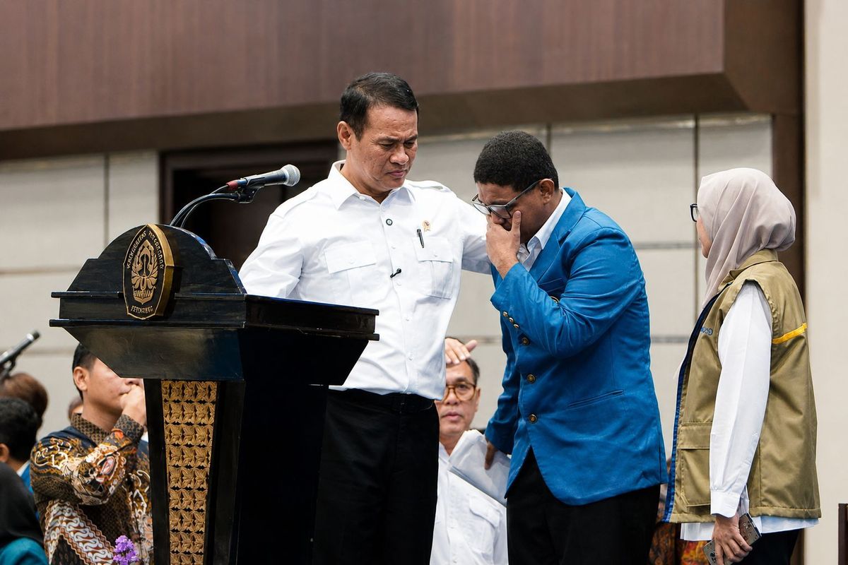 Aksi cepat tanggap Mentan Amran Sulaiman terhadap aspirasi mahasiswa Aksi cepat tanggap Mentan Amran Sulaiman terhadap aspirasi mahasiswa Universitas Diponegoro dari Alor NTT, Andriano Padama (6/8/2026)