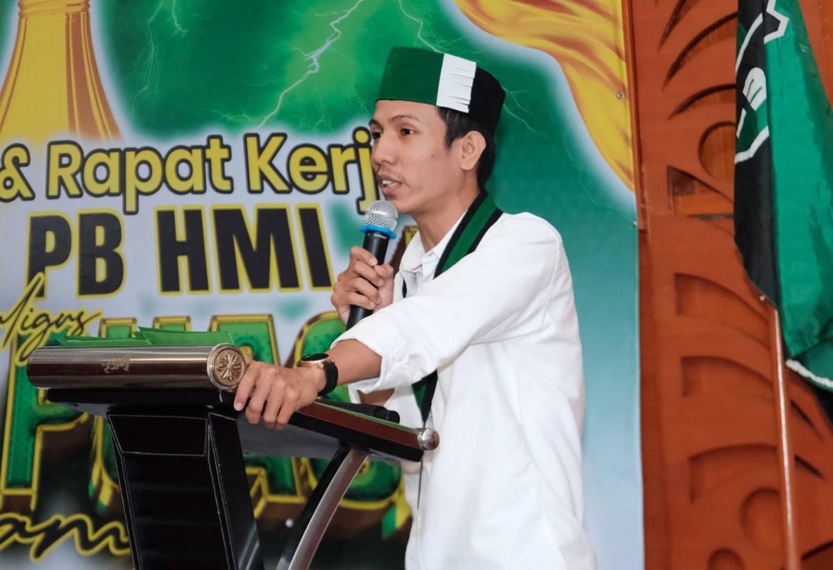 Aditya pratama Aditya Pratama